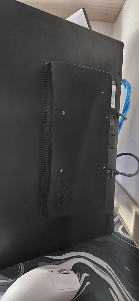 Monitor aoc 19 polegadas usado