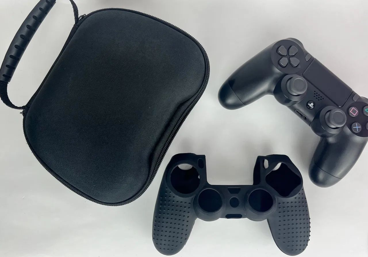 Controle PS4 + Capa de Silicone + Case