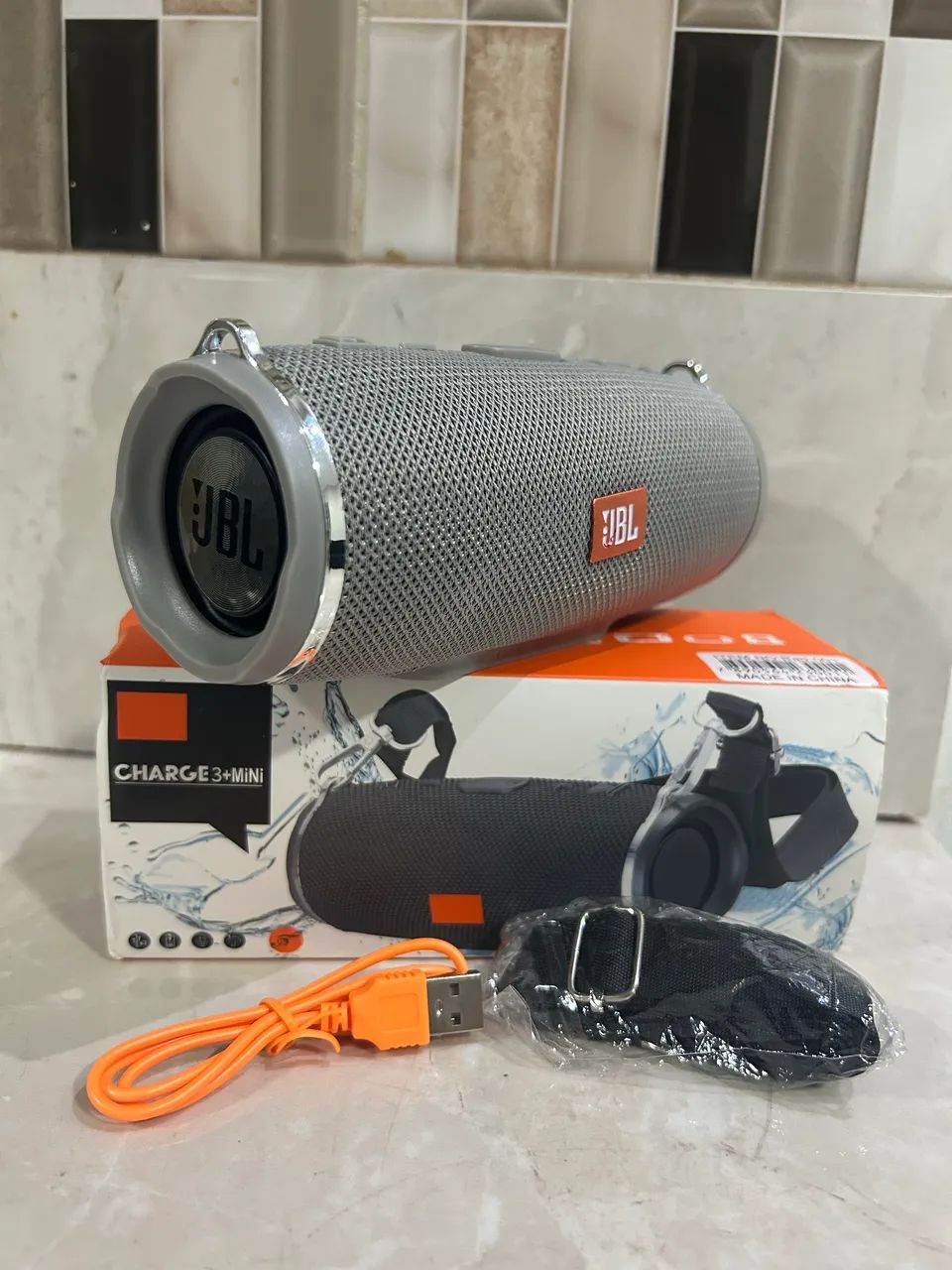 CAIXA DE SOM JBL CHARGE 3+ MINI