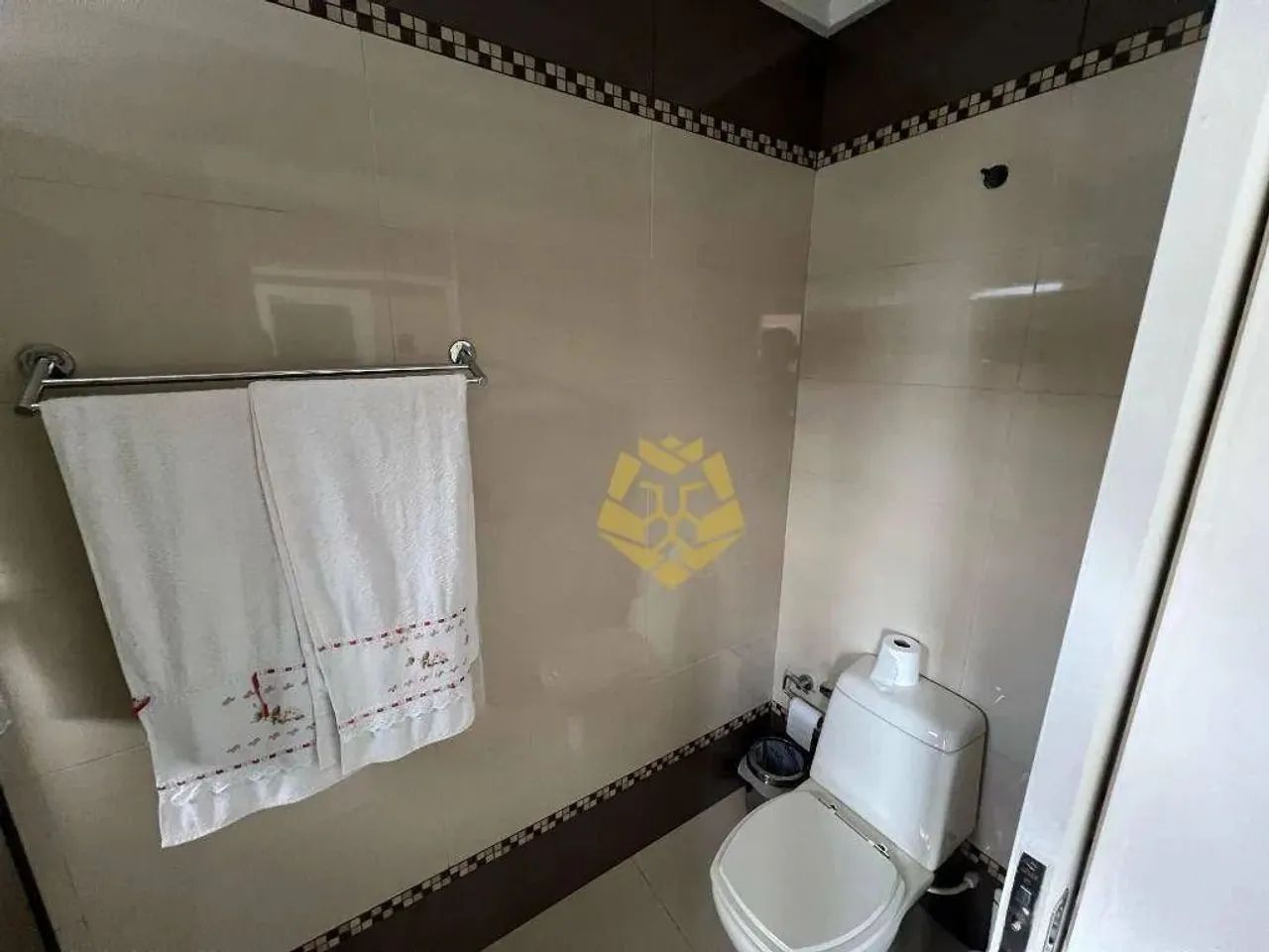 Excelente casa com 3 dormitórios para alugar por R$ 12.160/mês - São Braz - Curitiba/PR - Foto 3