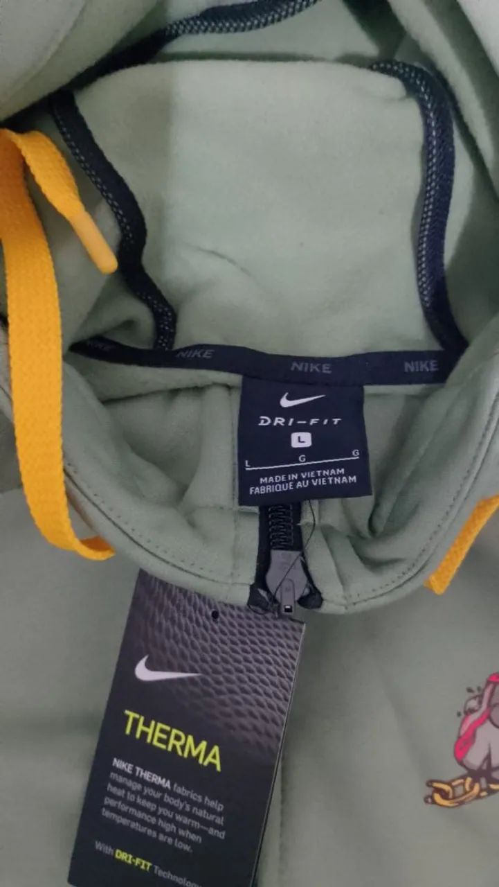 Jaqueta Nike Therma Verde com Capuz - Foto 3