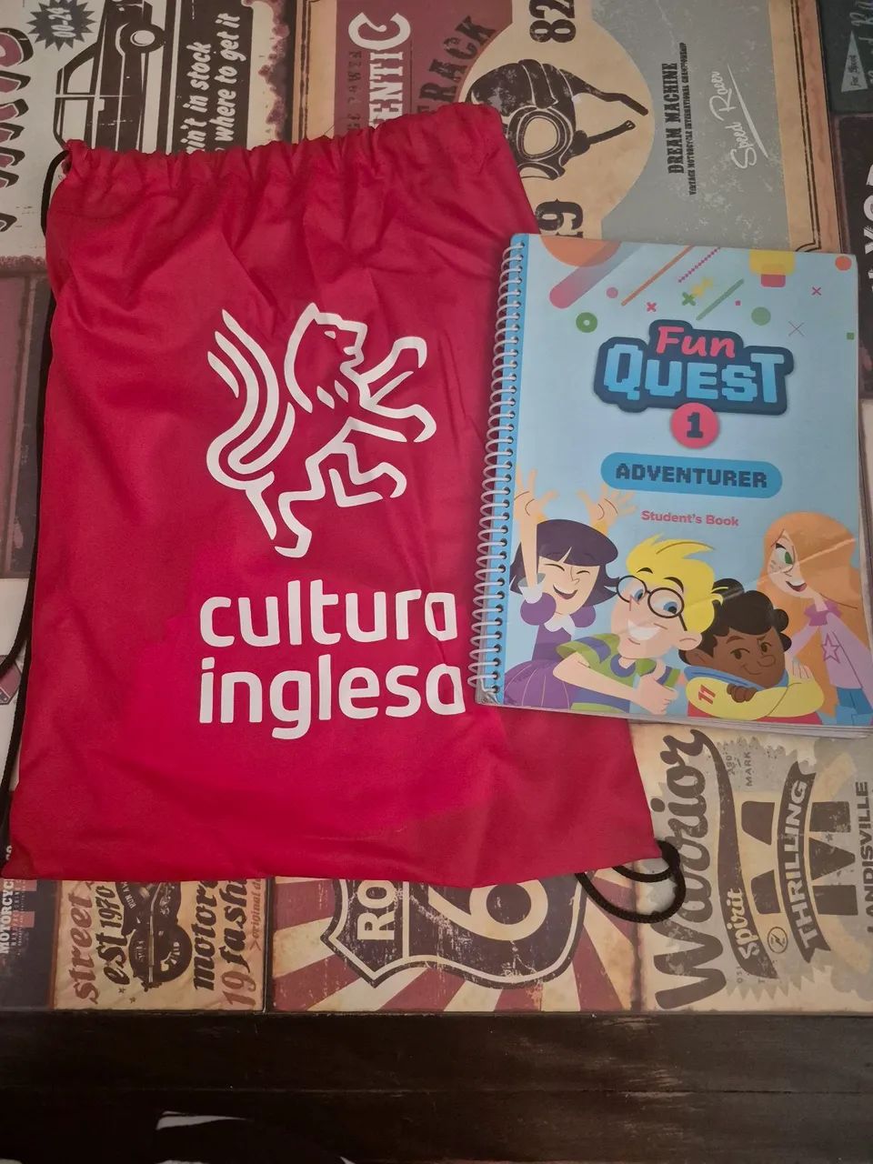 Livros de Inglês ( FUN QUEST 1)