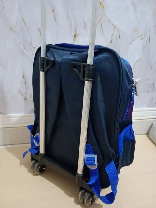 Mochila de rodinhas infantil Astronauta - Foto 3