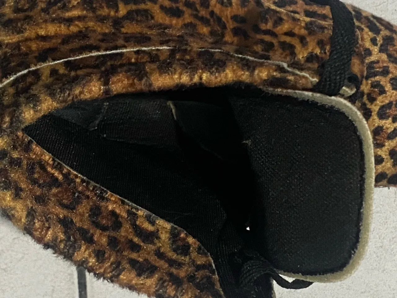 Botas Animal Print - Estilo e Conforto - Foto 4