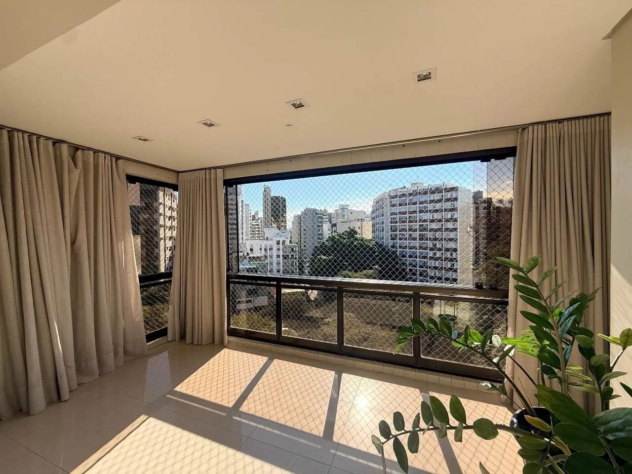 Venda | Apartamento 3 quartos (2 suítes) + 2 vagas