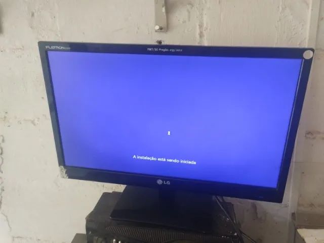 Monitor LG 22 polegadas sem HDMI