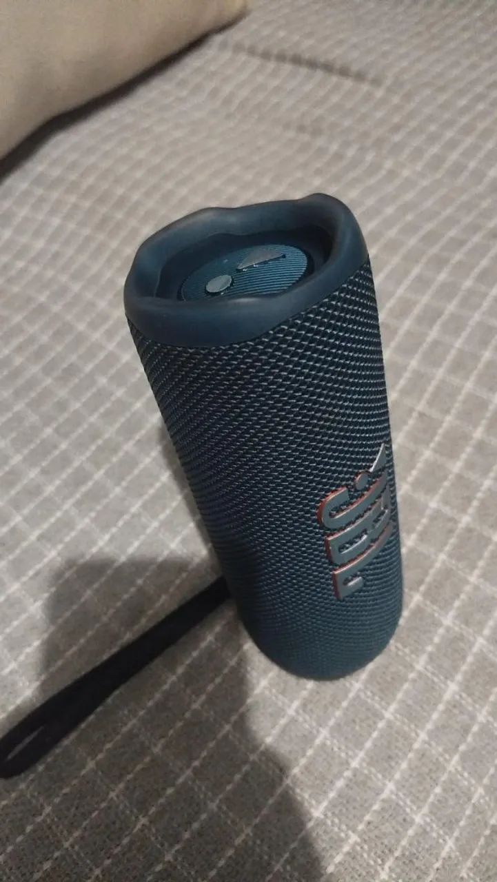 Vende-se JBL flip 6 original  - Foto 3