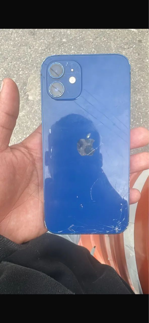 Vende se iPhone 12 normal 64gb - Foto 2