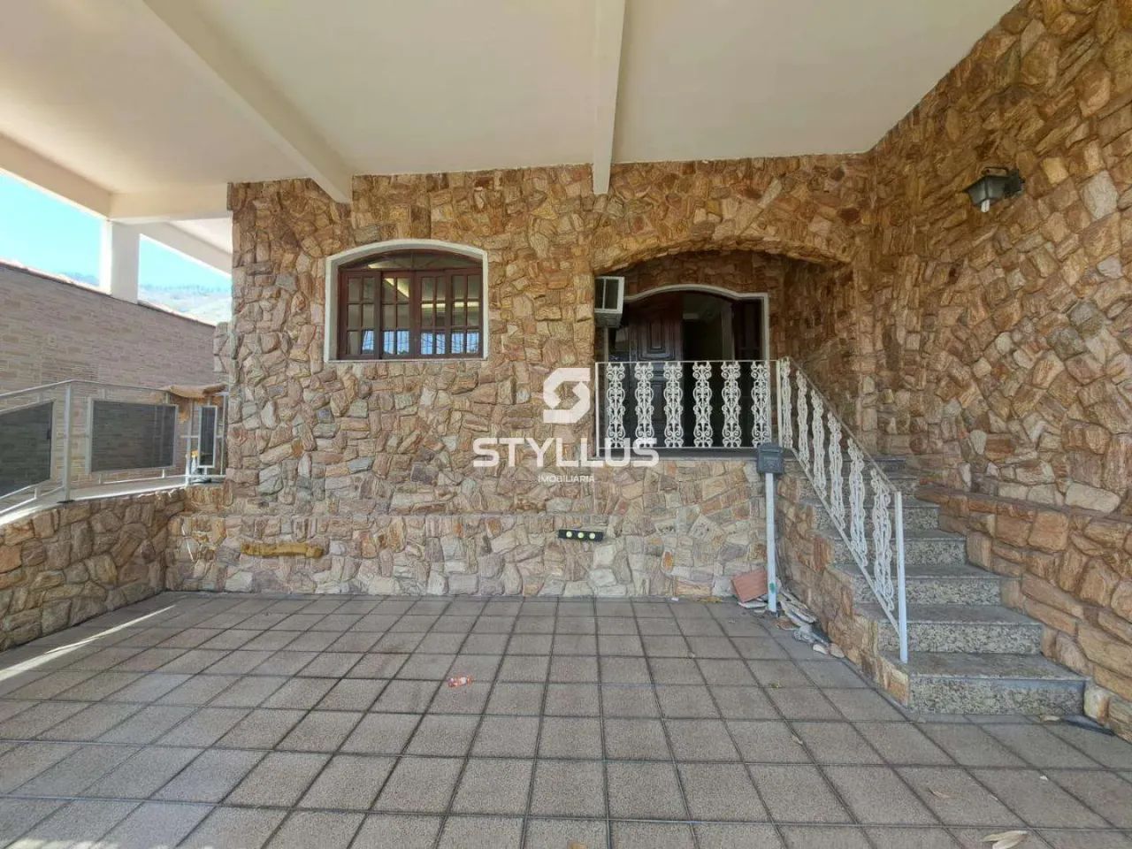 Vaz Lobo | Casa 4 quartos, sendo 2 suites - Foto 2