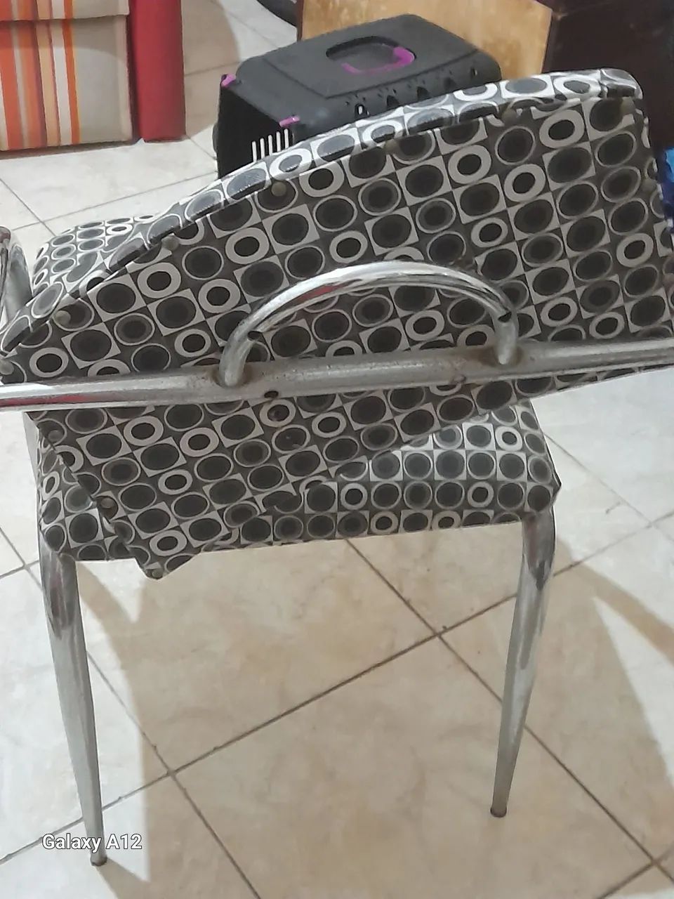 Vendo cadeira designer estiloso - Foto 3