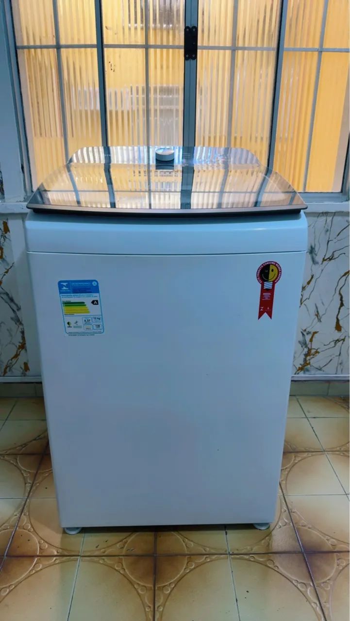 Máquina de lavar roupa 