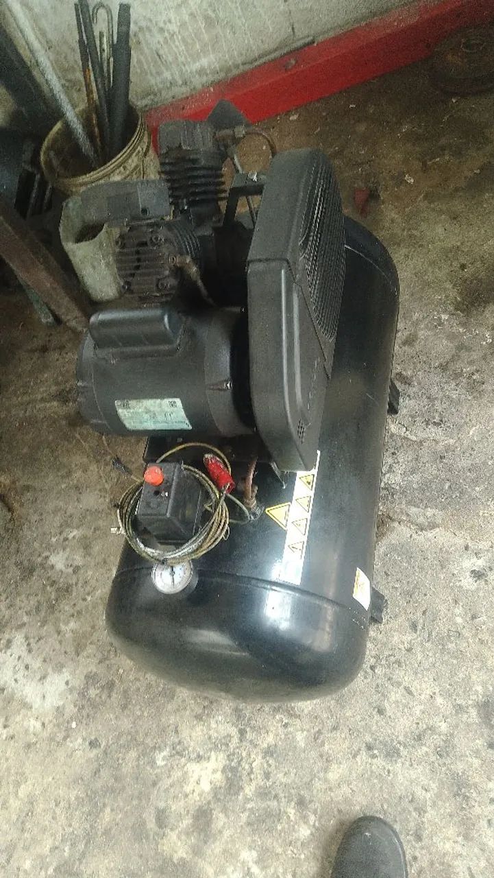 Vende-se compressor de ar 