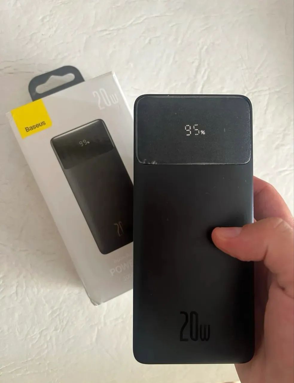 Carregador Baseus 30.000 mah (botão de ligar travou)  - Foto 2