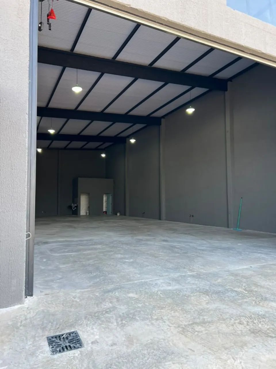 Galpão 244 m² para Locação | Próximo à UFG - Foto 2