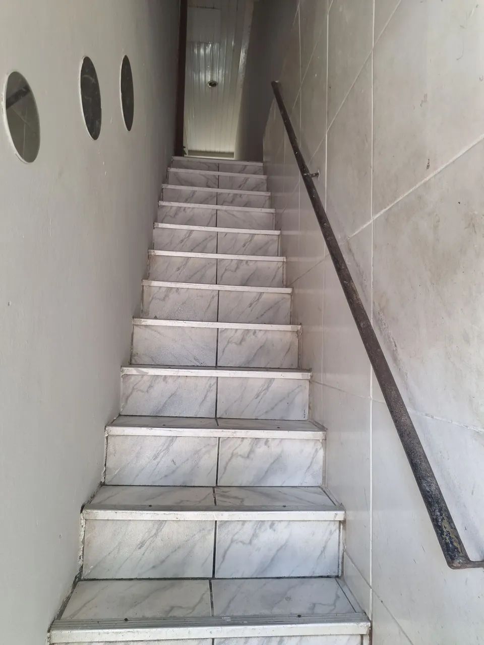  Alugo casa nos altos na travessa Vileta, entre almirante Barroso e Rômulo maiorana, - Foto 2