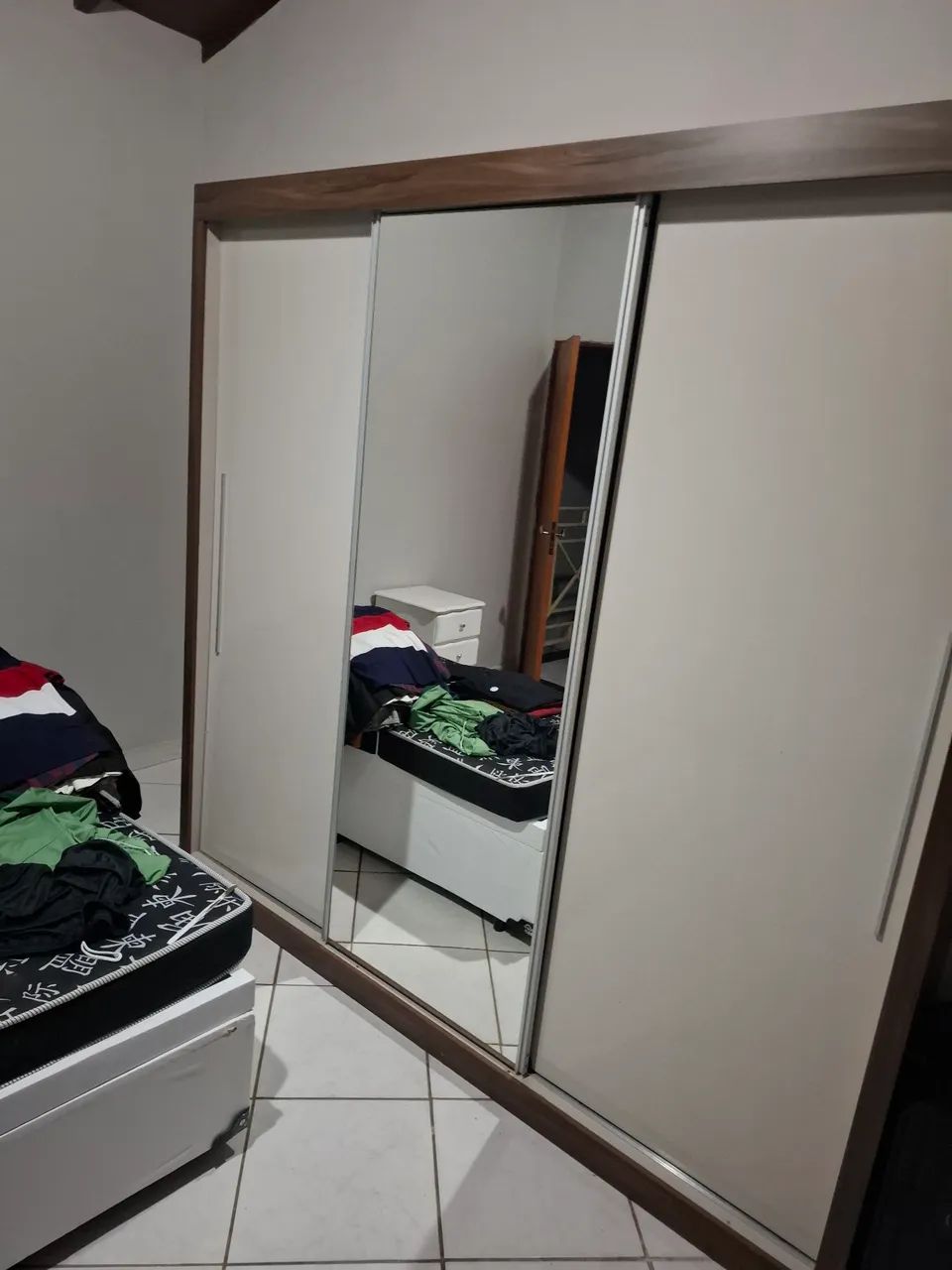Guarda roupas 
