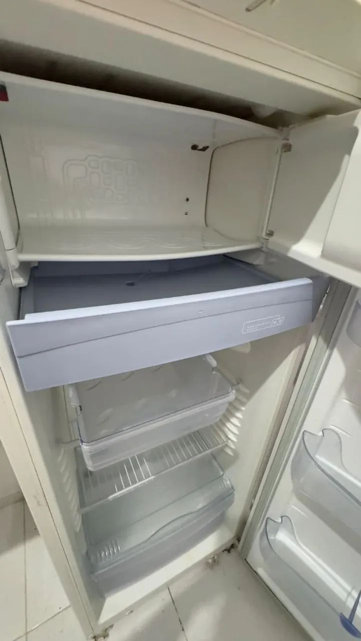 GELADEIRA CONSUL 320L | 220V - FUNCIONANDO PERFEITAMENTE  - Foto 5
