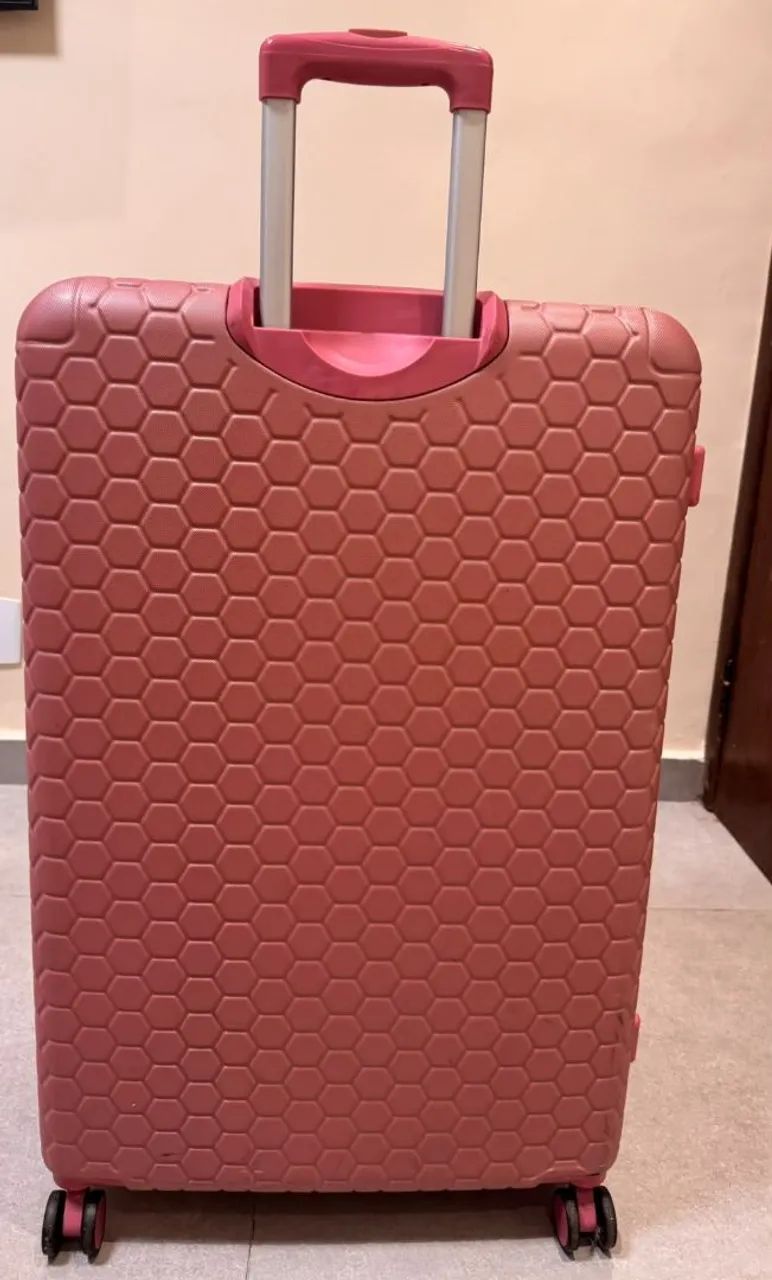 MALA GRANDE 32 KG marca Tahari Rosa - Foto 3