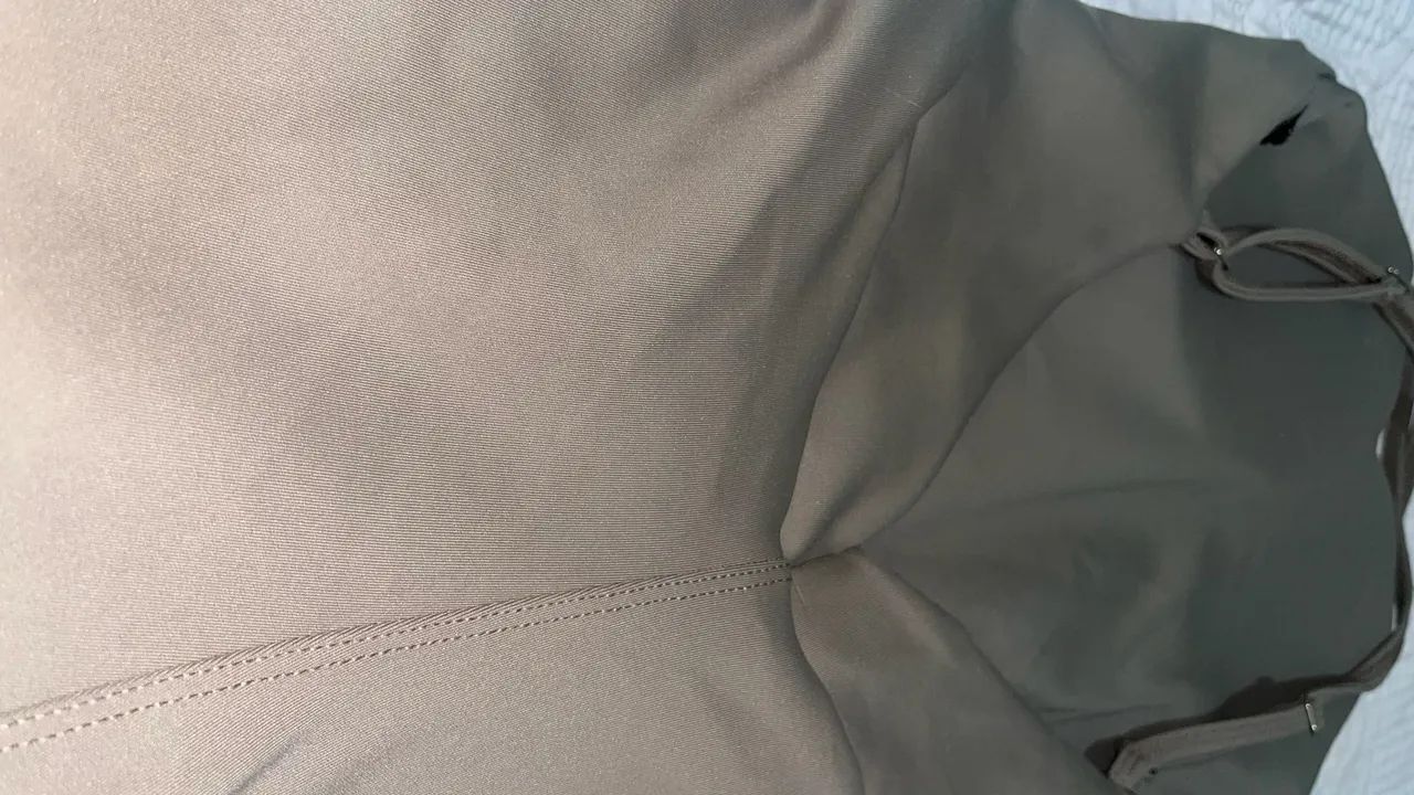 Macacão elevação (P) cinza | Tecido com alta cobertura 0 transparência com bojo - Foto 4