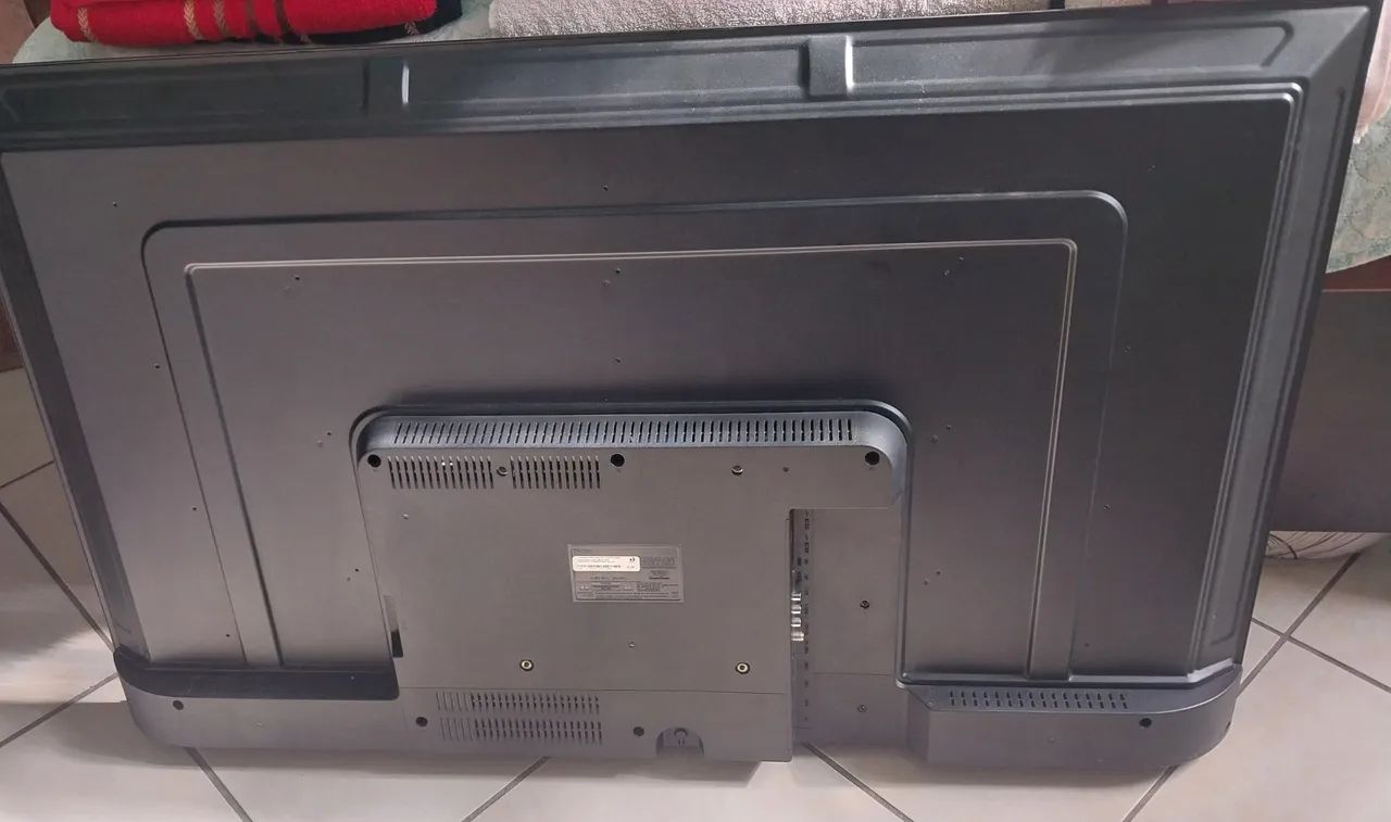 Tv smart Philco 50" pra retirar peças  - Foto 3