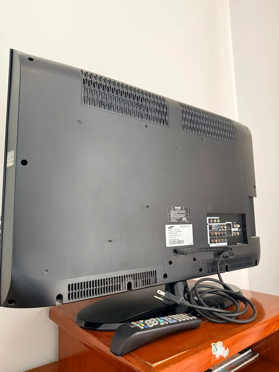 TV Samsung 32? LCD Full HD - com defeito + controle - Foto 2