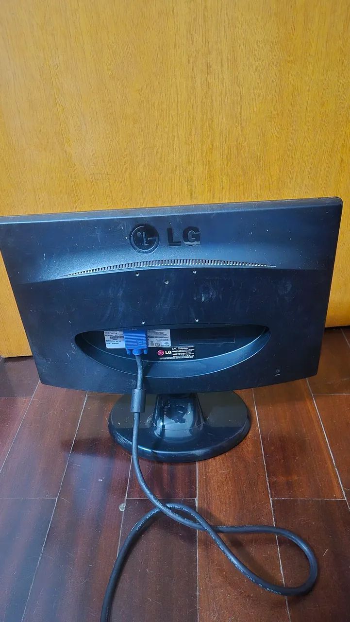 Monitor LG 19 pol  - Foto 2