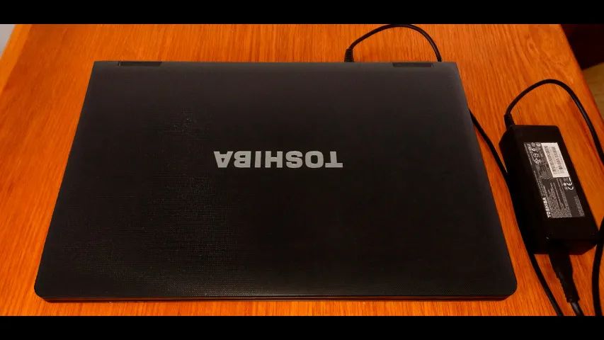 Notebook Toshiba Core i3, 8GB RAM, SSD, com Windows pronto para uso! Marcelo RW Eletro! - Foto 3