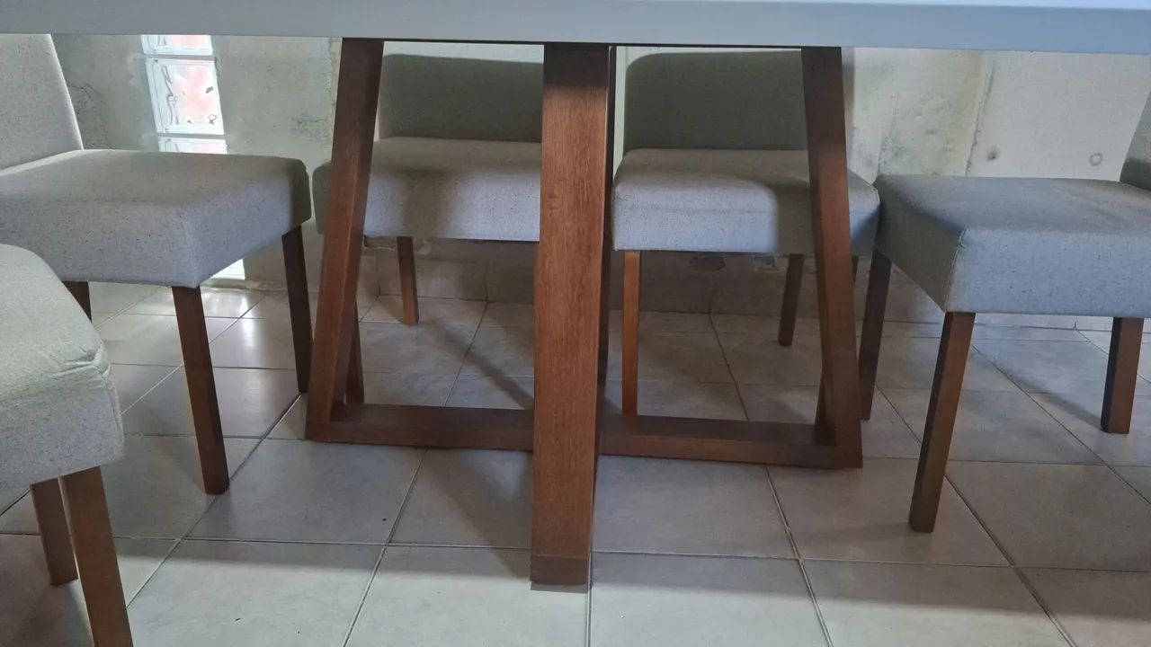 Mesa com 6 cadeiras - Foto 2
