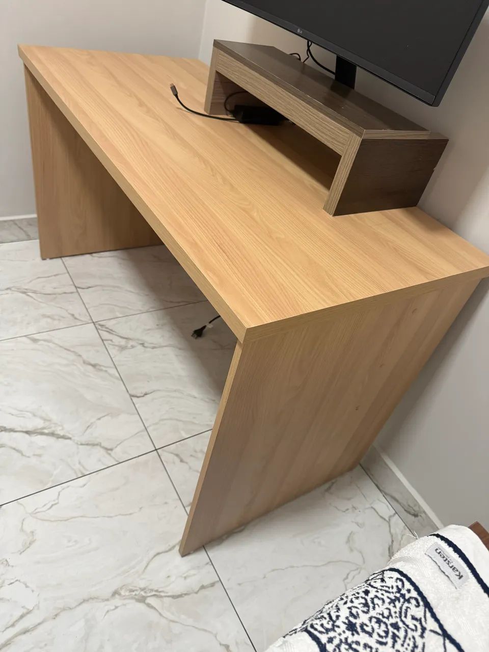 Mesa estudo/ escritório - Foto 2