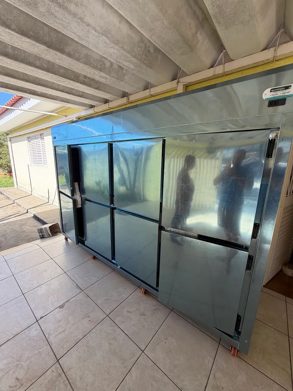 Câmera fria 8 portas 