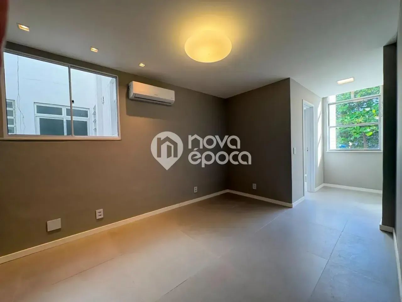 Apartamento à venda em Ipanema com 51 m² com 2 suítes