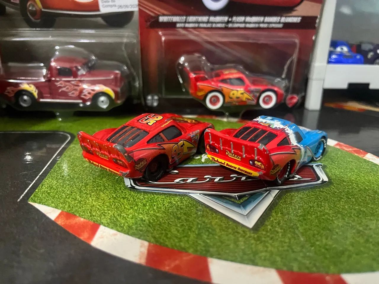 Cars Disney pixar McQueen transformando  - Foto 2