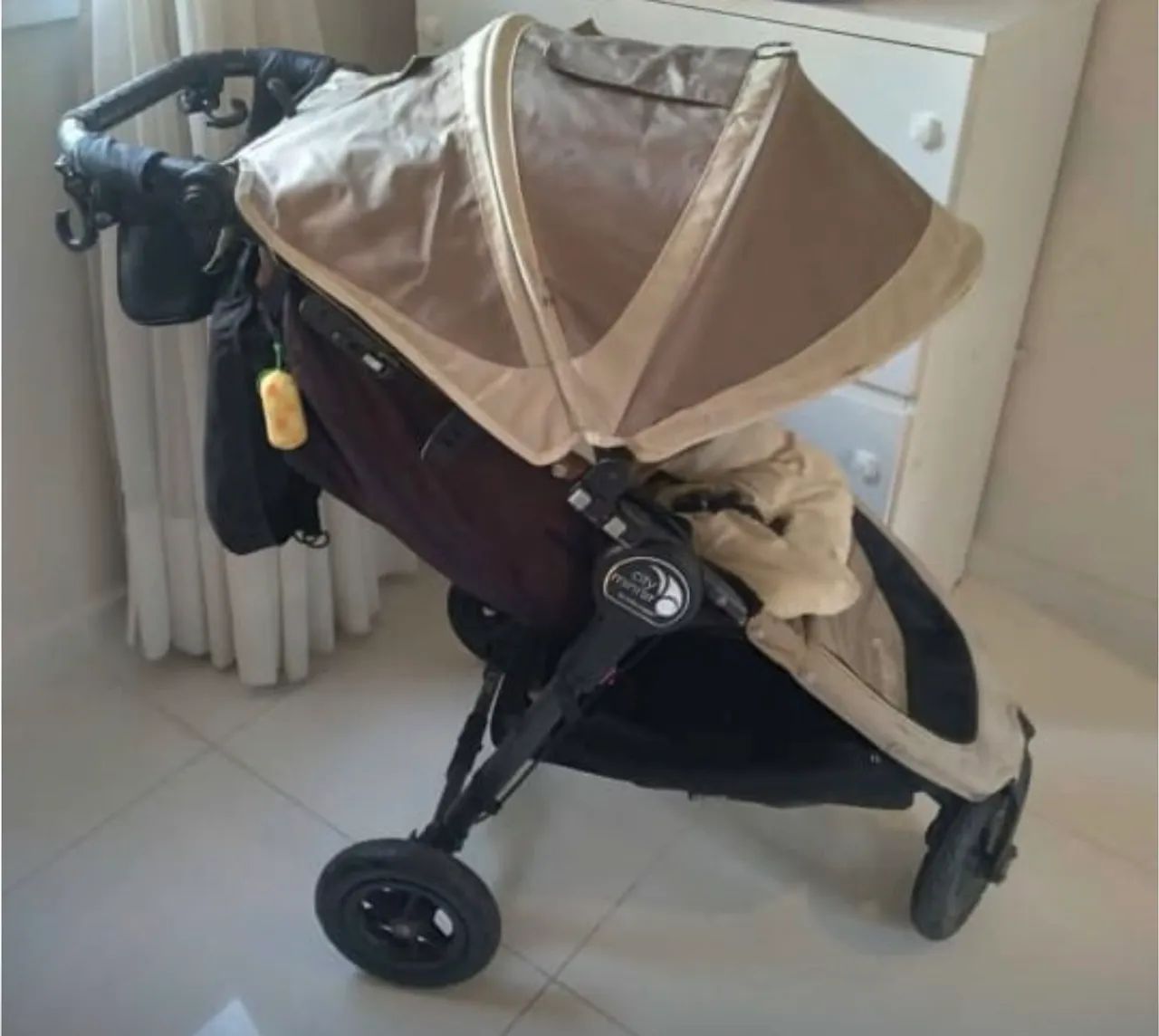 Carrinho de Bebê Mini City GT Bege - Conforto e Praticidade! - Foto 3