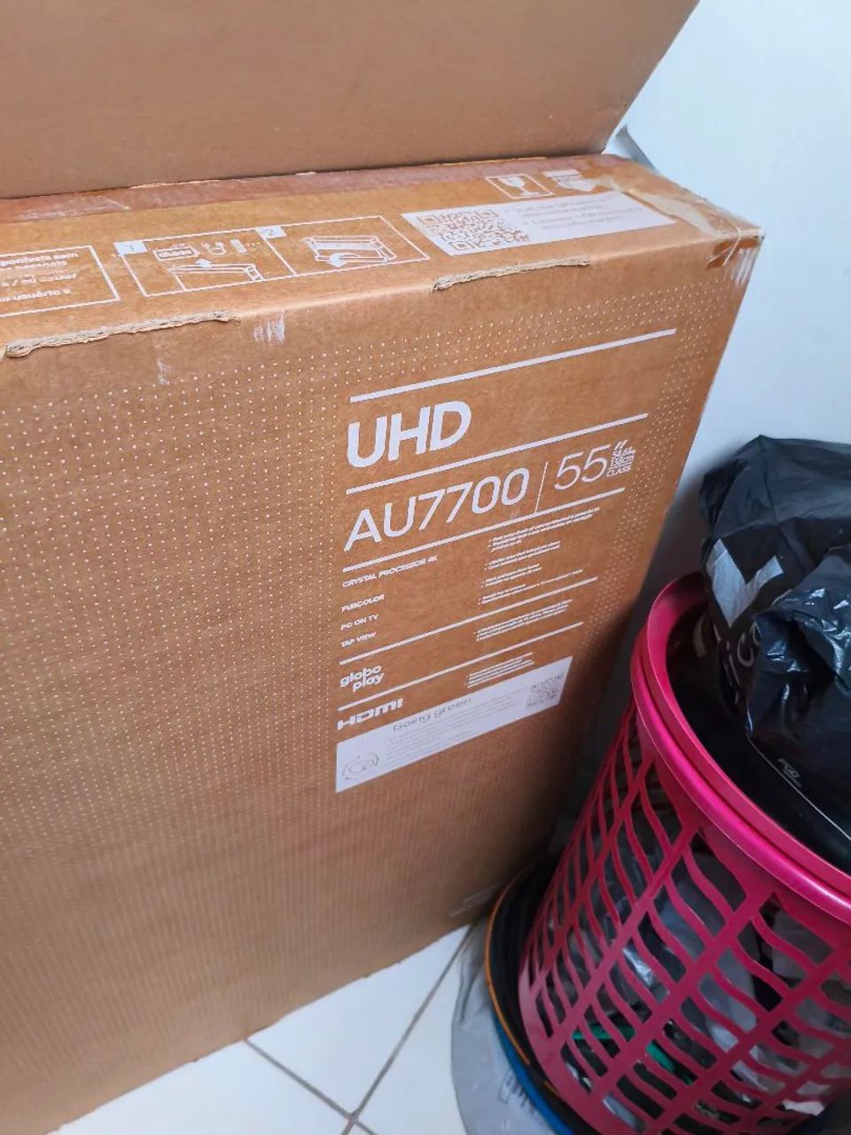Vendo uma tv Samsung qled 55 polegadas 3 anos e 6 meses de queimou a tela 