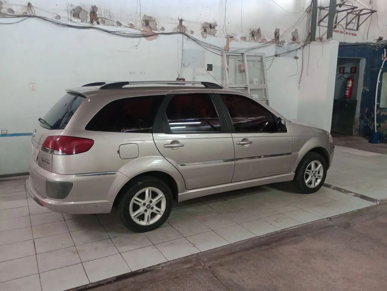 Fiat Palio Week. Attractive 1.4 Fire Flex 8V 2013 - Foto 4