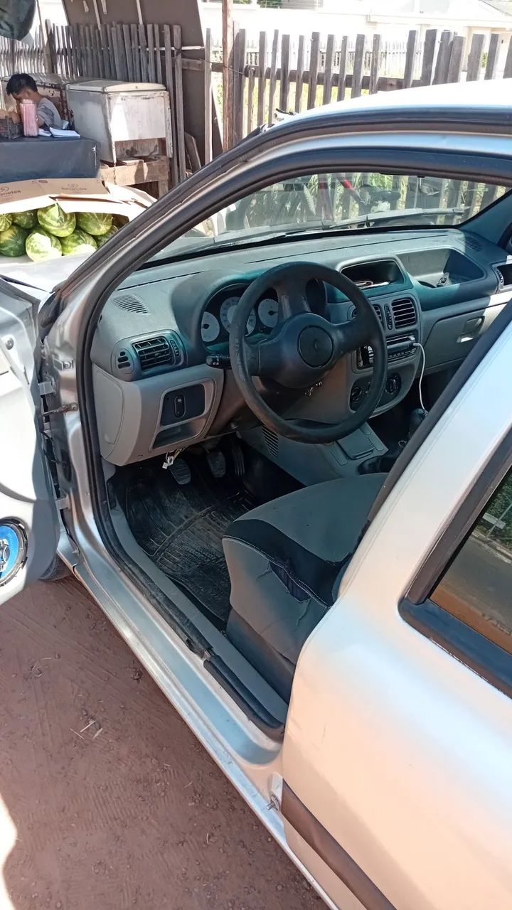 Renault Clio Authentique 1.0 8V 3P 2007 - Foto 4