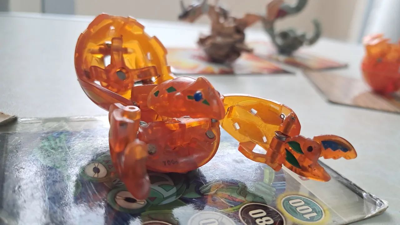 Bakugan Stug Bakusolar especial muito raro Solar Orange  - Foto 3