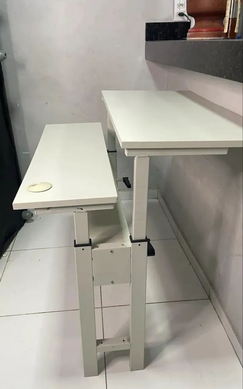 Mesa de altura ajustável  - Foto 3