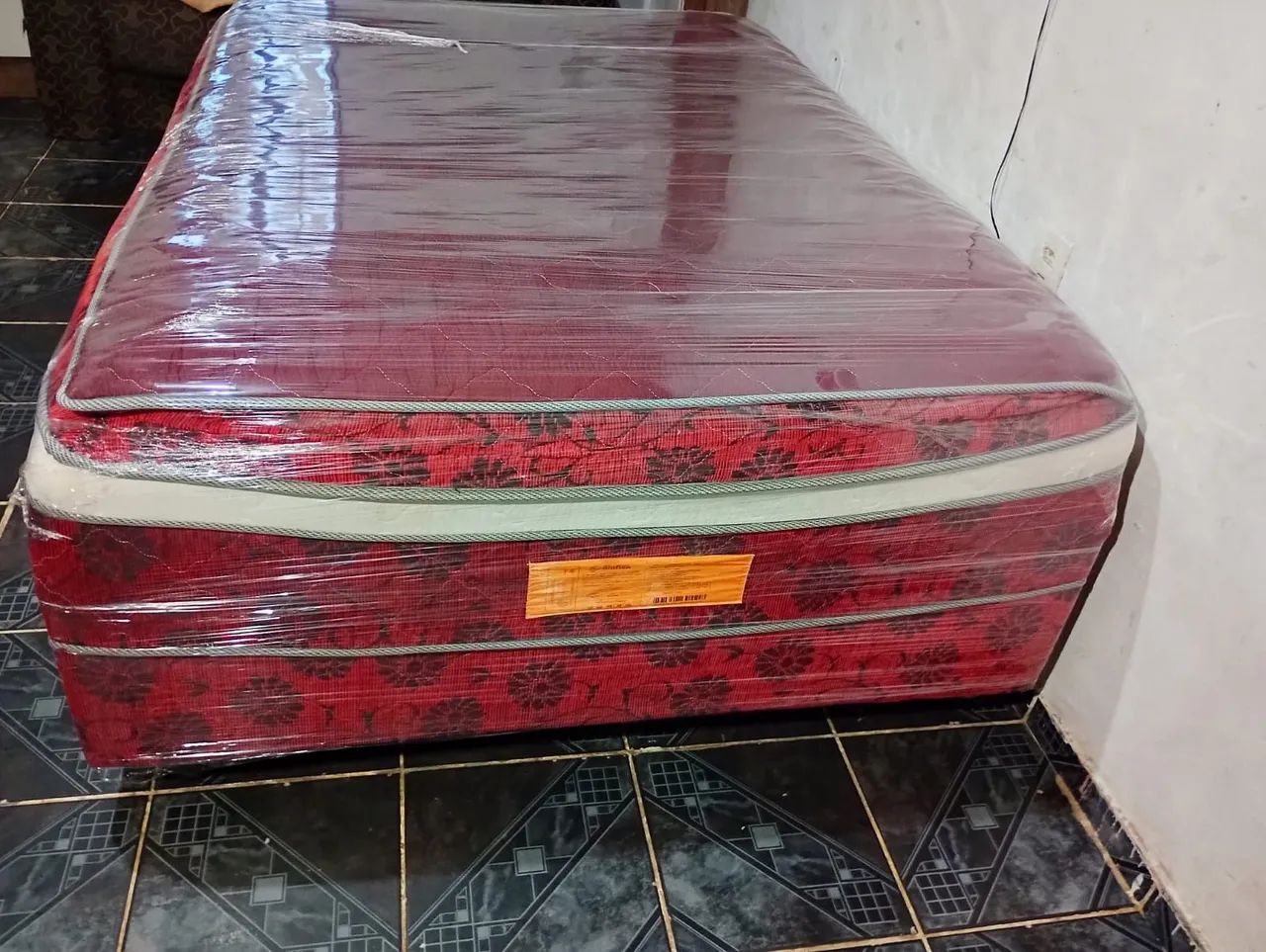 Cama Box Casal De Molas Muito Confortável Higienizada  - Foto 2