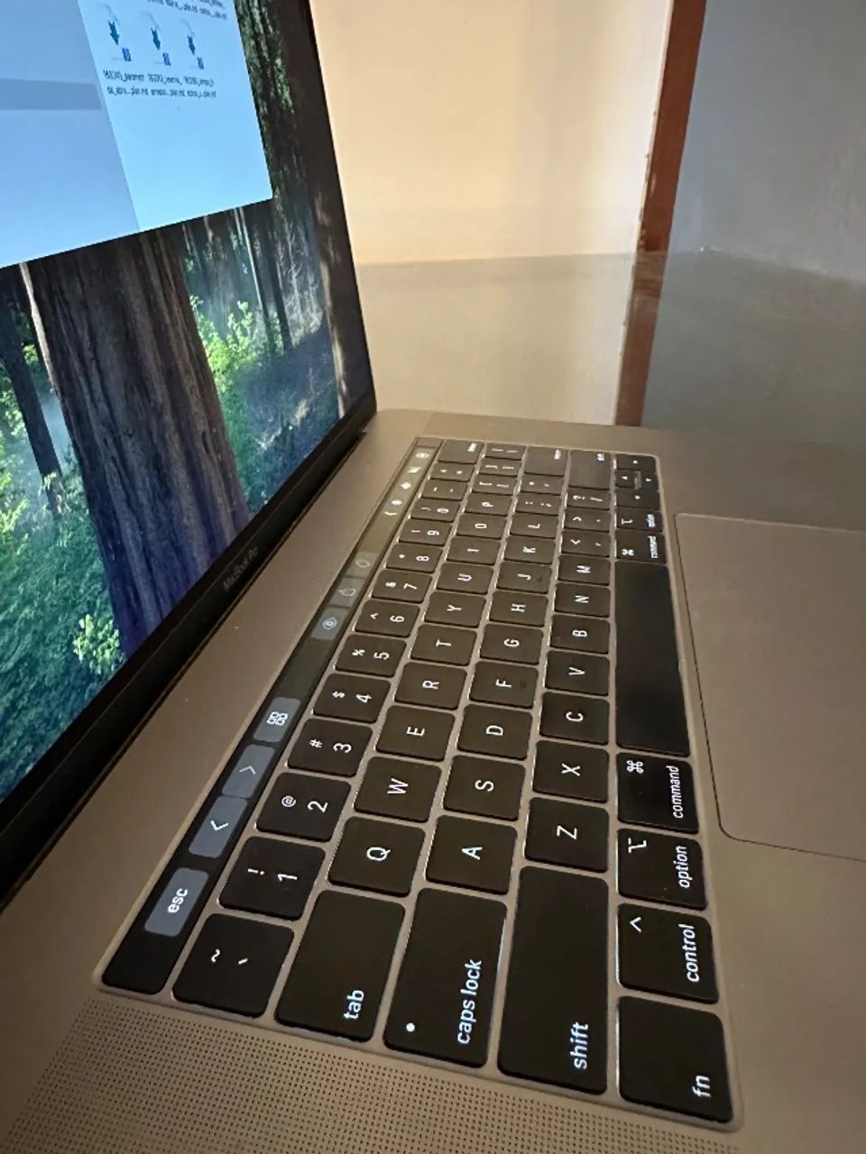 MacBook Pro 16gb 256 SSD 15 Polegadas a1990 i5 - Foto 3