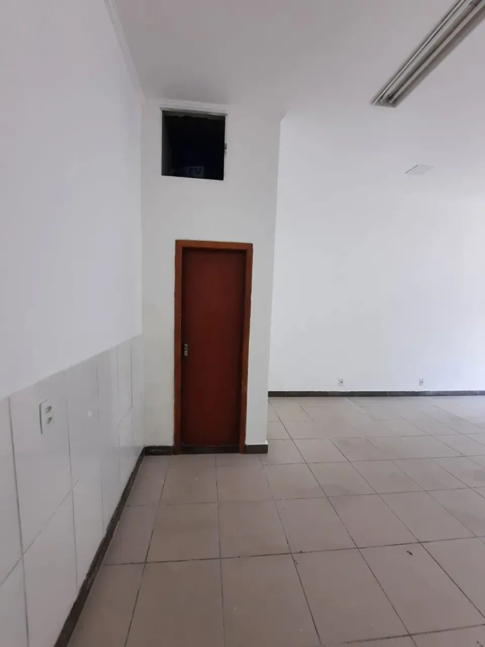 Loja  Vão livre + 01 banheiro.  Obs: Os valores poderão ser alterados sem aviso prévio. - Foto 5