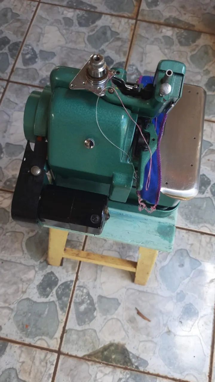 Maquina Costura Overlock/Overloque New Star GN1-6  - Foto 2
