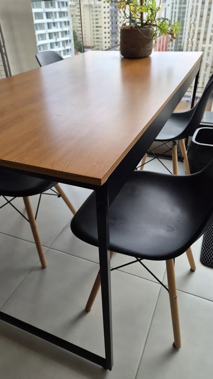 Mesa de Jantar 4 cadeiras 