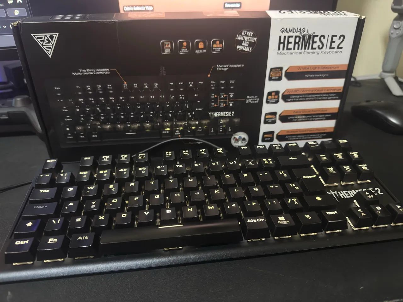 Teclado Mecânico Hermes e2 switch red, Com LED branco65690772794241120