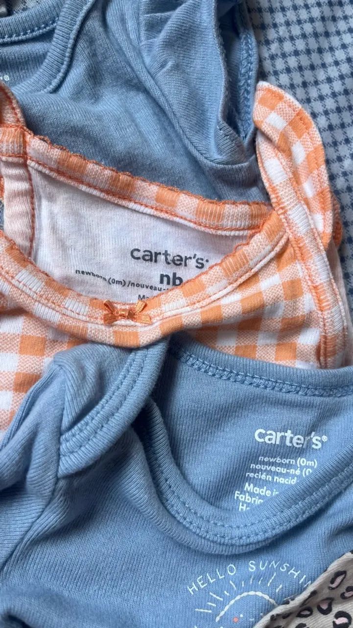 ? Lote de bodys Carter?s | RN - Foto 5