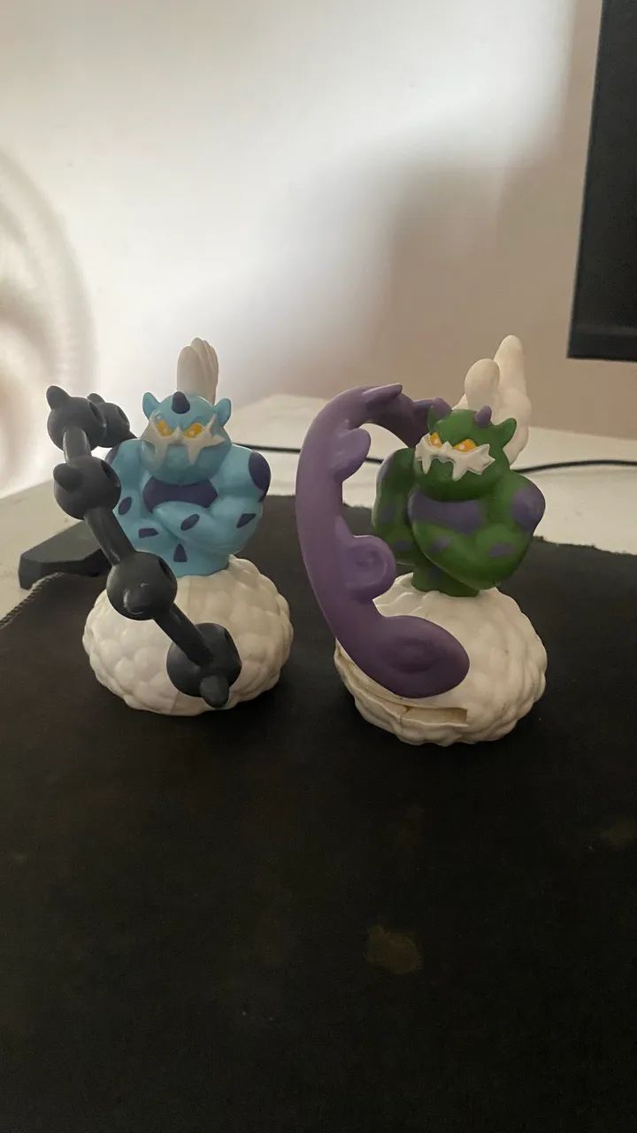 Vende-se Thundurus e Tornadus (2018)   