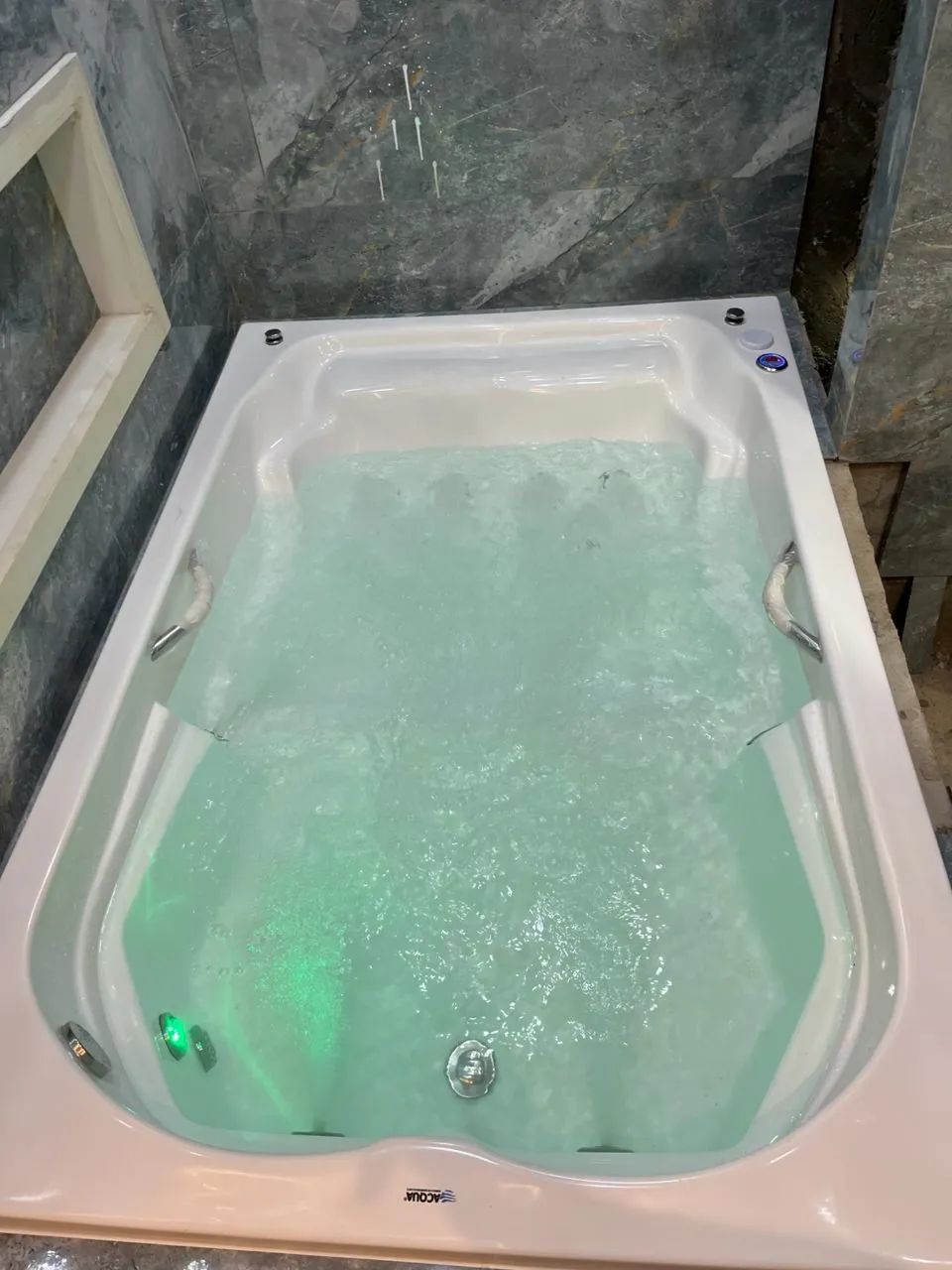 Ofurôs e Banheiras de hidromassagem. - Foto 3