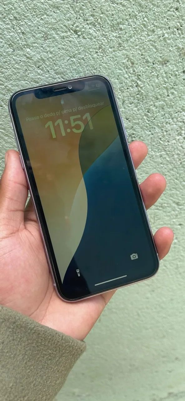 iPhone 11 64GB lilás 