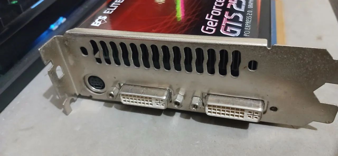 Placa de video gts 250 elitegroup defeito - Foto 3