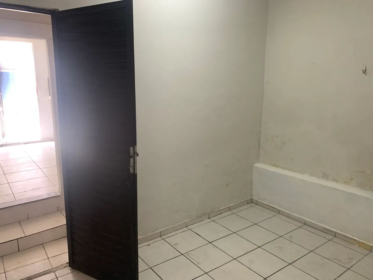 QUARTO  e  KITNET  Mobiliado e sem mobília - Centro de Belém - Foto 3